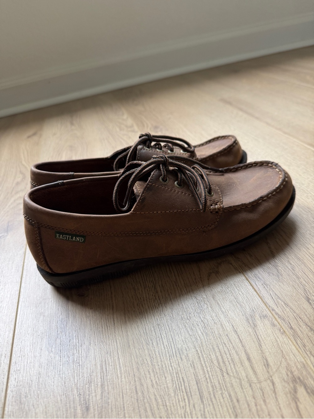 Eastland Women’s Falmouth Brown Leather Moccasin Oxford Boat Shoes size 9W